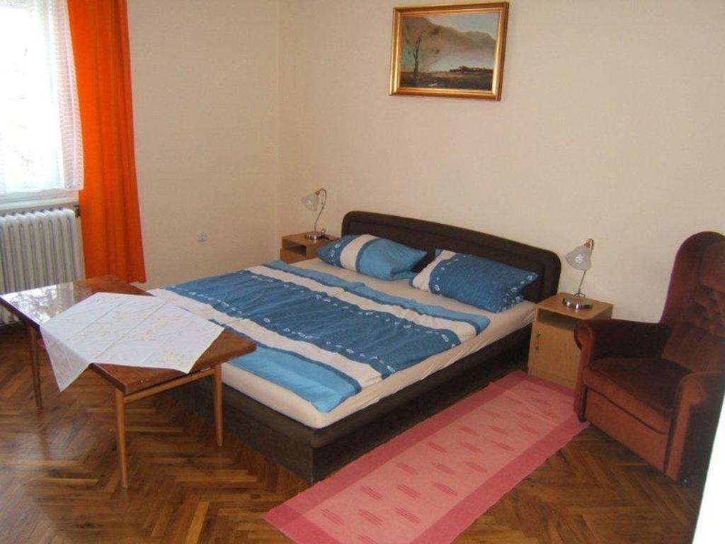 Pallósi Ház A Sarvar Exterior foto